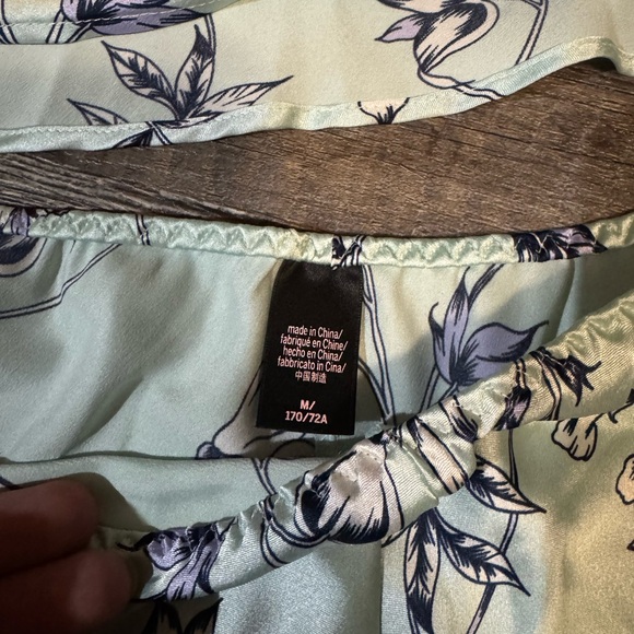 Floral Lace Trim Sleepwear Set - Picture 3 of 5